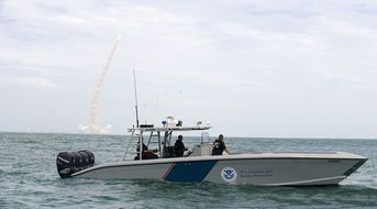 开云体育官网在线-千帆竞发,轻艇马拉松点亮湖滨赛场,赛艇马拉松多少公里